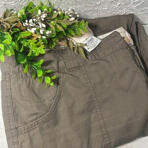 Columbia Cargo Capris Pants in Khaki Taupe Women’s Wide Leg Columbia Capris